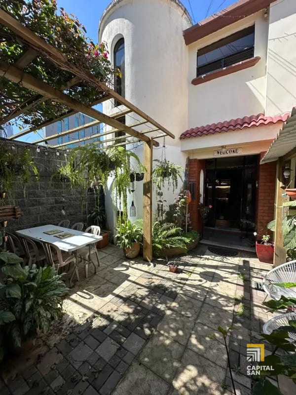 Casa en venta en zona 10 fuera de garita dentro de área residencial de 5 habitaciones — Casa en Venta en Zona 10, Guatemala, Ciudad — foto 15 de 16
