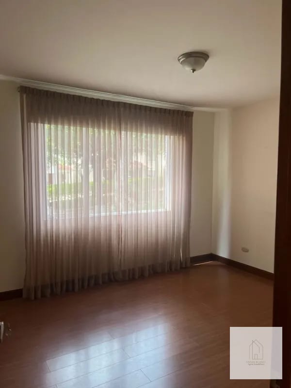 Linda Casa Portal del Bosque 1, CES en venta — Casa en Venta en Portal del Bosque, Carretera a El Salvador, Guatemala, Ciudad — foto 13 de 15
