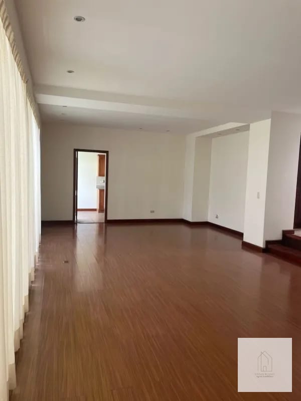 Linda Casa Portal del Bosque 1, CES en venta — Casa en Venta en Portal del Bosque, Carretera a El Salvador, Guatemala, Ciudad — foto 3 de 15