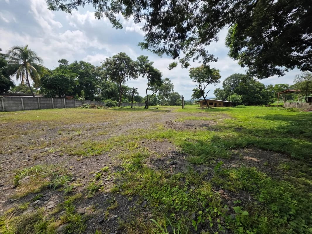 Terreno en Renta Km.59.5 Ruta al Puerto Quetzal a 1 Km. de Pradera Escuintla — Terreno en Alquiler en Puerto Quetzal, Escuintla — foto 2 de 10