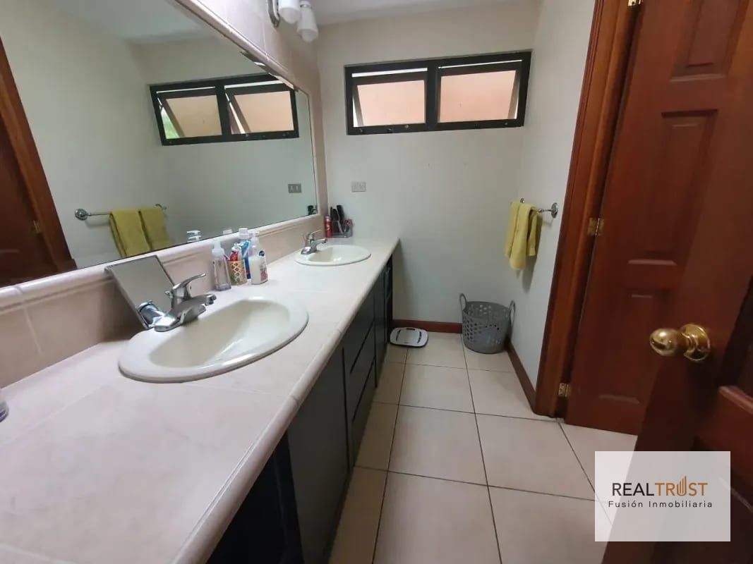 Casa en renta Condominio Las Rotondas km 18.5 CES — Casa en Alquiler en 19-10, Carretera a El Salvador, Guatemala, Ciudad — foto 10 de 12
