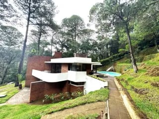 CASA EN VENTA EN KM 24 CARRETERA A SAN LUCAS CON PISCINA — Casa en Venta en San Lucas Sacatepéquez, Sacatepéquez — miniatura 1 de 12