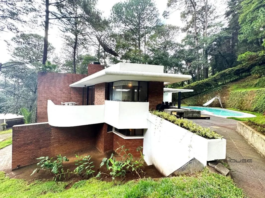 CASA EN VENTA EN KM 24 CARRETERA A SAN LUCAS CON PISCINA — Casa en Venta en San Lucas Sacatepéquez, Sacatepéquez — foto 4 de 12