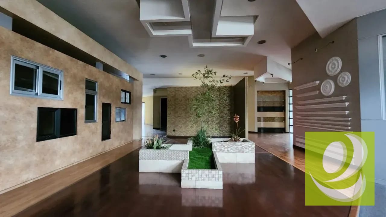 Vendo Edificio comercial En Mixco San Cristóbal — Edificio en Venta en Zona 8 Mixco, Guatemala, Ciudad — foto 1 de 5