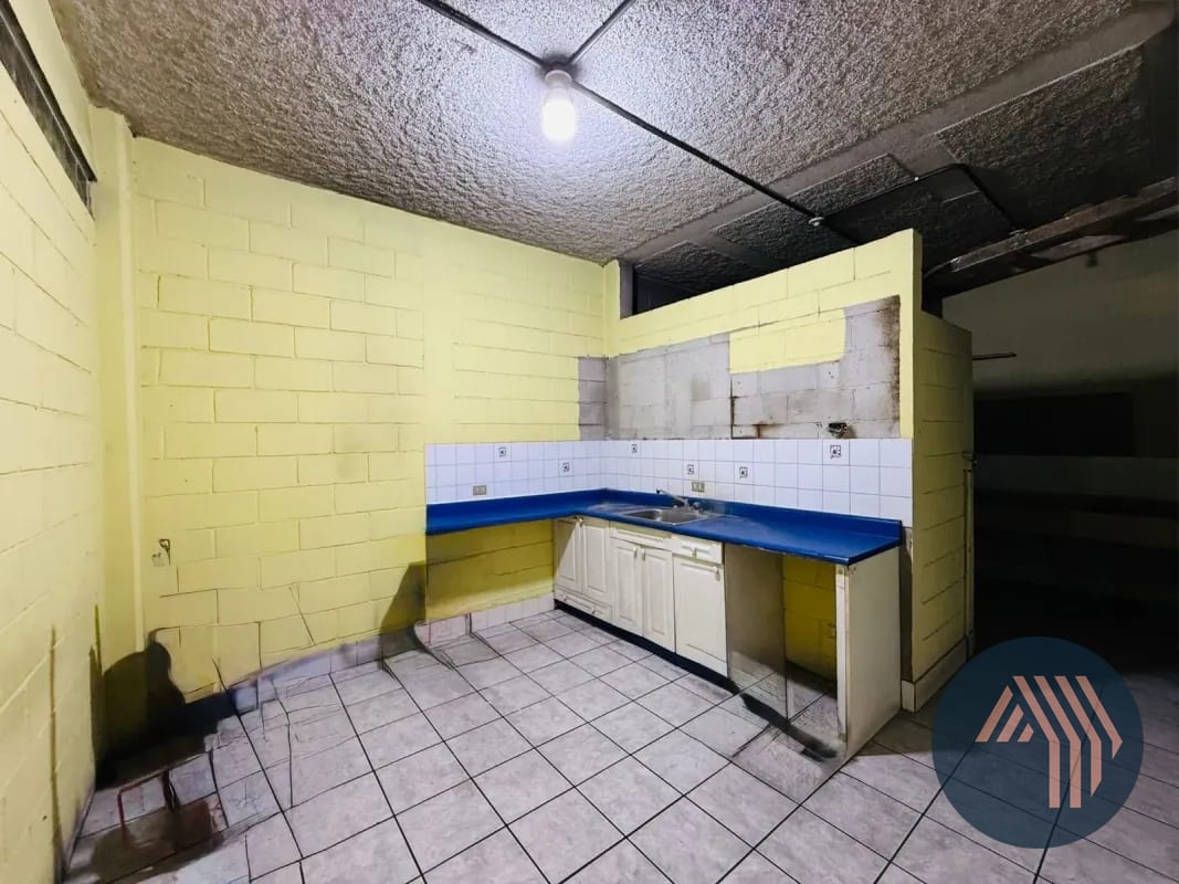 Venta de Bodega en Excelente Ubicación - Zona 01 — Bodega / Ofibodega en Venta en Zona 1, Guatemala, Ciudad — foto 7 de 16
