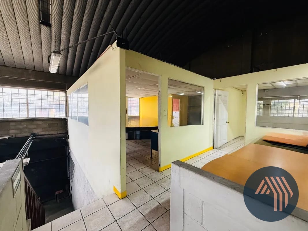 Venta de Bodega en Excelente Ubicación - Zona 01 — Bodega / Ofibodega en Venta en Zona 1, Guatemala, Ciudad — foto 11 de 16