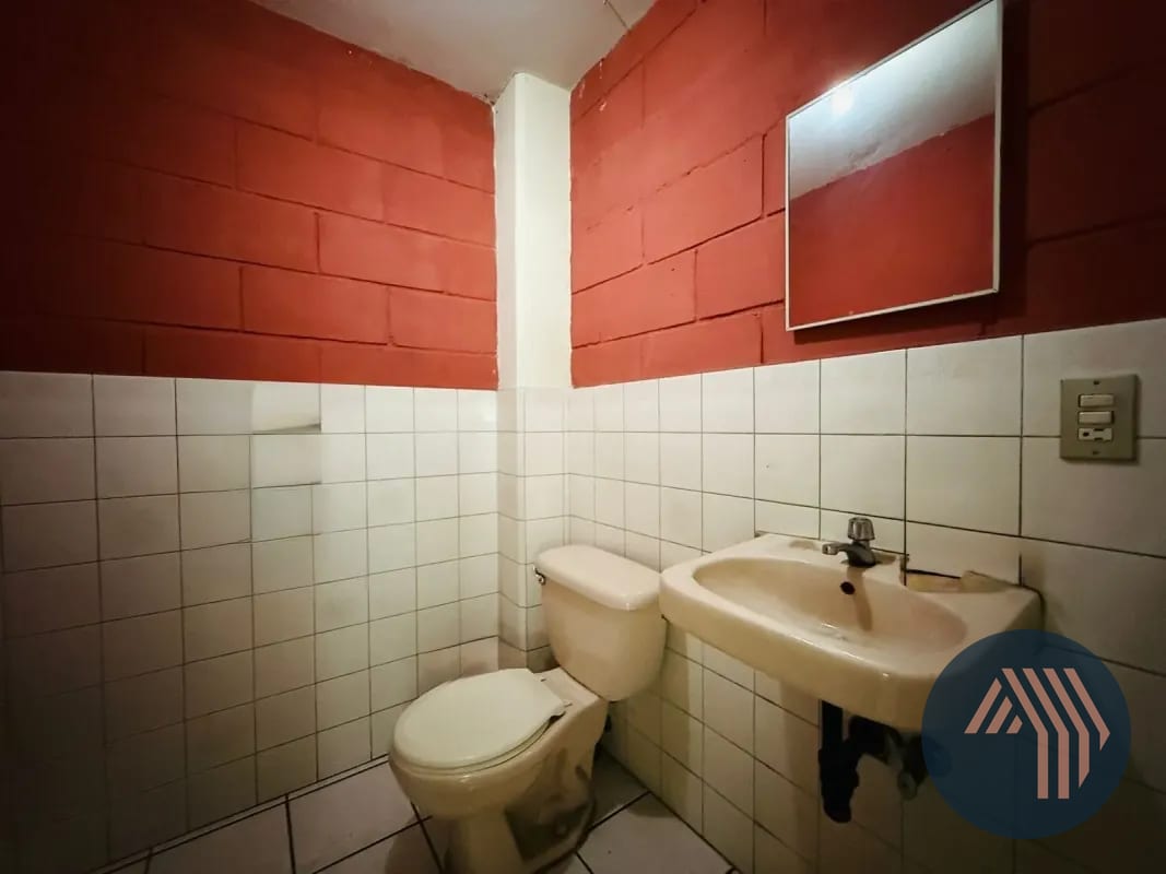 Venta de Bodega en Excelente Ubicación - Zona 01 — Bodega / Ofibodega en Venta en Zona 1, Guatemala, Ciudad — foto 16 de 16
