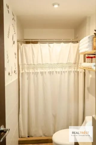 APARTAMENTO EN VENTA AMUEBLADO Y EQUIPADO ZONA 13, TORRE PAMPLONA — Apartamento en Venta en *Otro / No especificar, Zona 13, Guatemala, Ciudad — miniatura 4 de 15