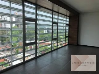 OFICINA EN VENTA ZONA 15 — Oficina en Venta en Zona 15, Guatemala, Ciudad — miniatura 1 de 8