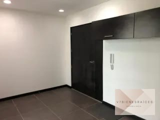 OFICINA EN VENTA ZONA 15 — Oficina en Venta en Zona 15, Guatemala, Ciudad — miniatura 6 de 8
