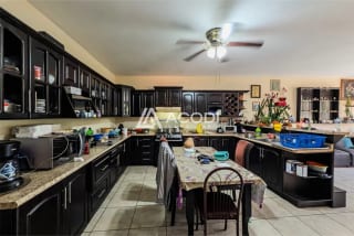 Casa en Santiago Sacatepéquez — Casa en Venta en Santiago Sacatepéquez, Sacatepéquez — miniatura 3 de 8