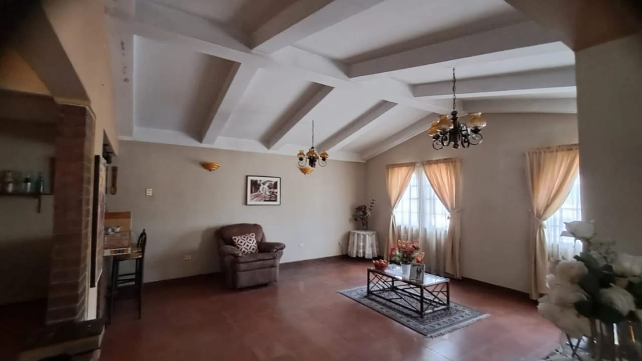 Casa de esquina en zona 2 fuera de garita — Casa en Venta en Zona 2, Guatemala, Ciudad — foto 15 de 17
