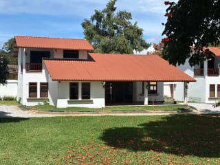 Casas en Renta en Villas de Duero - Antigua — Casa en Alquiler en Antigua, Sacatepéquez — miniatura 1 de 16
