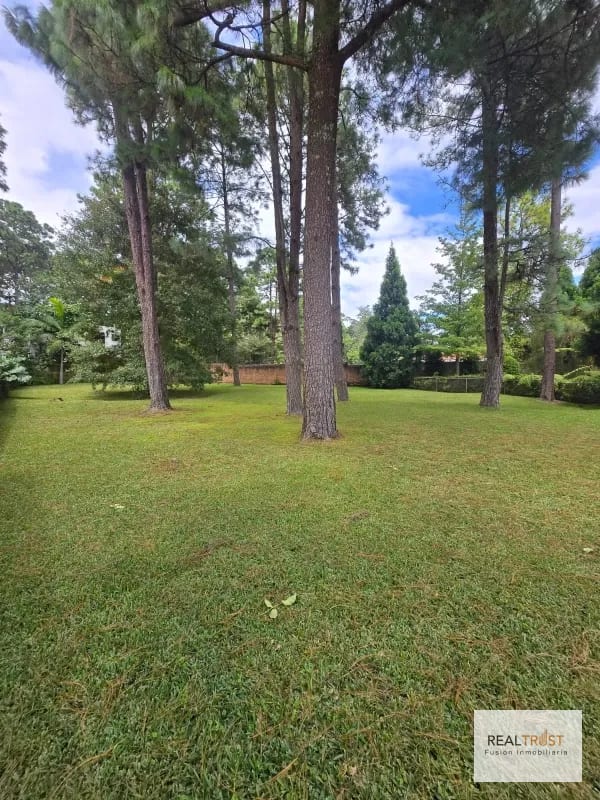 Precioso terreno plano Country Club Guatemala zona 11 — Terreno en Venta en Zona 11, Guatemala, Ciudad — foto 3 de 8