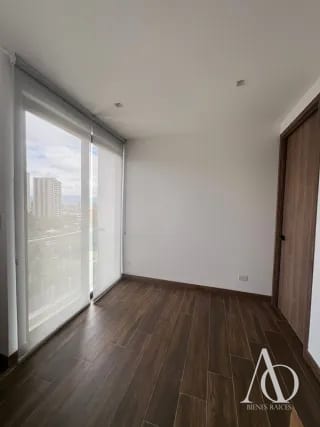 Apartamento en Alquiler Edificio Vila Quince, zona 15 VH2 N6-N7 / EN DIRECTO 04 — Apartamento en Alquiler en Vila Quince, Zona 15, Guatemala, Ciudad — miniatura 1 de 9