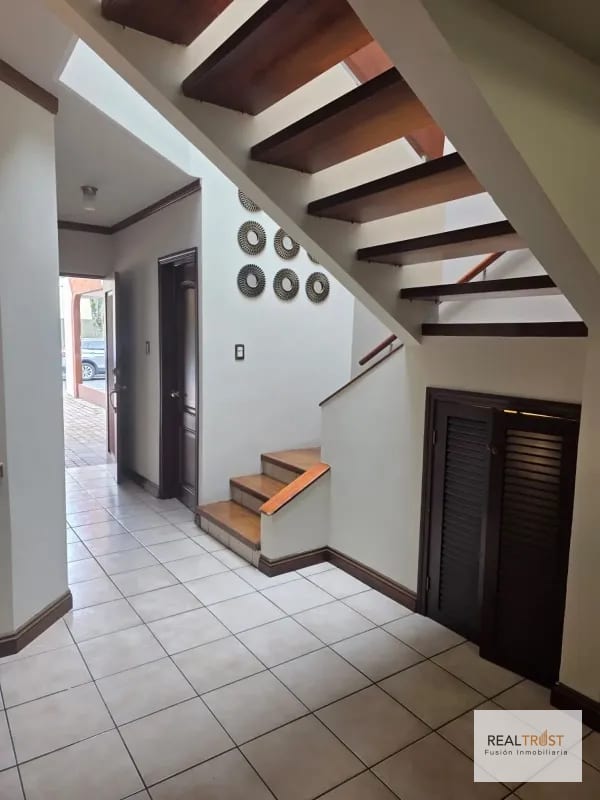 Casa en venta Zona 16 — Casa en Venta en Zona 16, Guatemala, Ciudad — foto 8 de 15