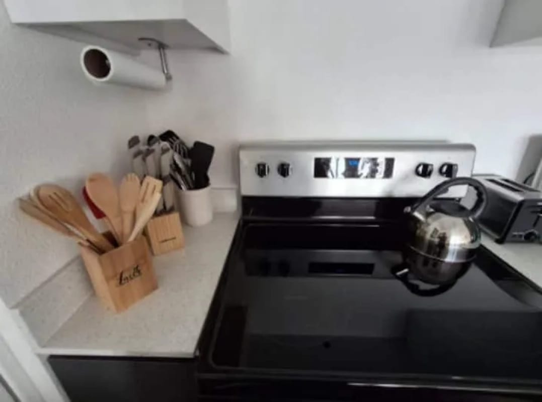 Apartamento en Renta, Parque Mateo zona 7.  Amueblado y equipado! — Apartamento en Alquiler en Parque Mateo, Zona 7, Guatemala, Ciudad — foto 14 de 14