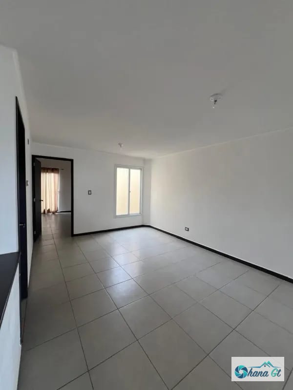 CASA EN RENTA KM21.5 CAES — Casa en Alquiler en Cumbres de La Arboleda, Carretera a El Salvador, Guatemala, Ciudad — foto 6 de 11