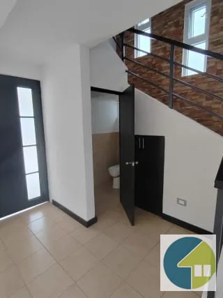 CASAS PARA ESTRENAR EN ALTOS DE VILLAGE II — Casa en Venta en Carretera a El Salvador, Guatemala, Ciudad — miniatura 2 de 14