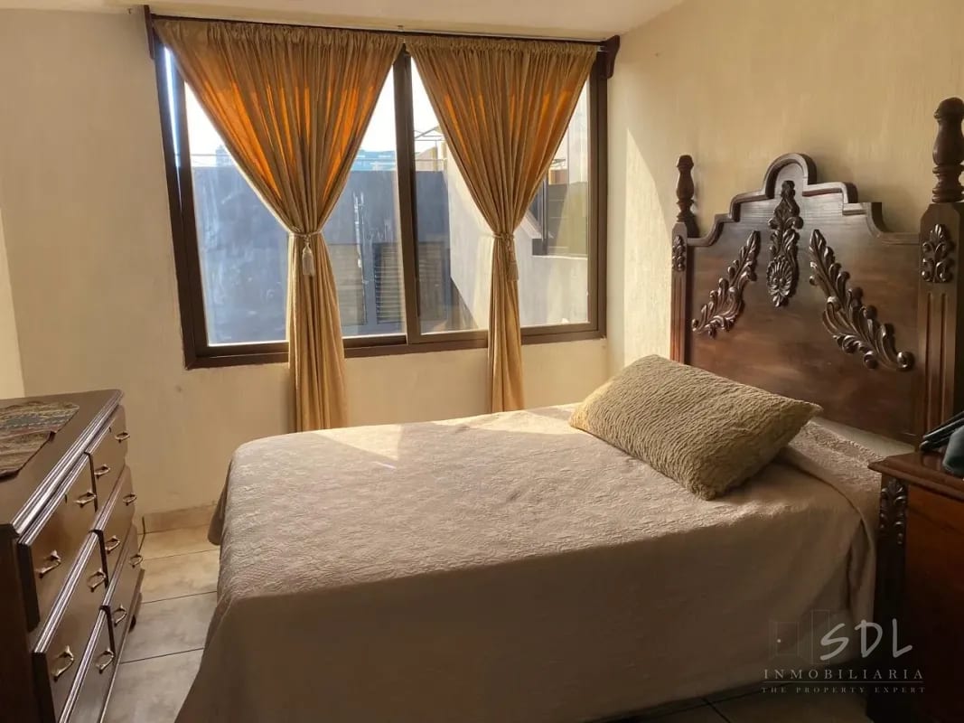 Zona 9 cerca Plaza España — Apartamento en Alquiler en Zona 9, Guatemala, Ciudad — foto 1 de 10
