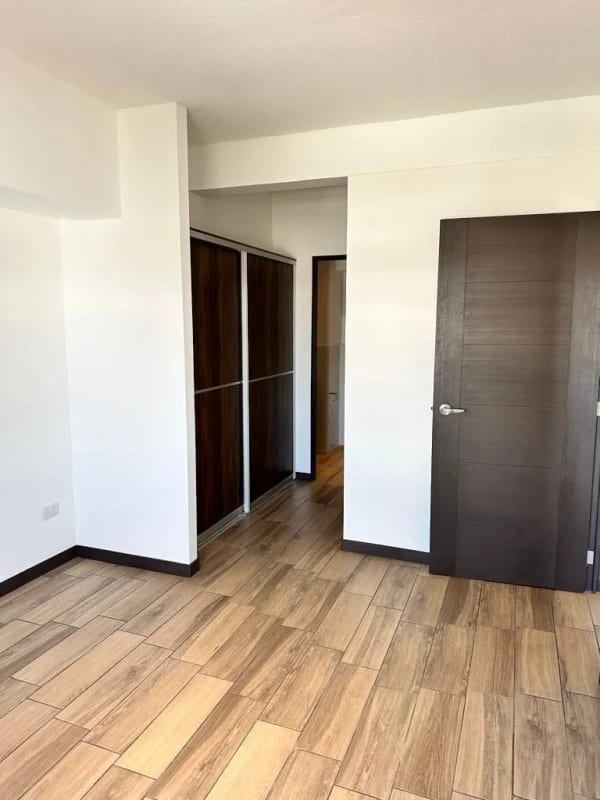 Venta Apartamento, Zona 13, Edificio Torre Pamplona, 14 Calle — Apartamento en Venta en Zona 13, Guatemala, Ciudad — foto 6 de 9