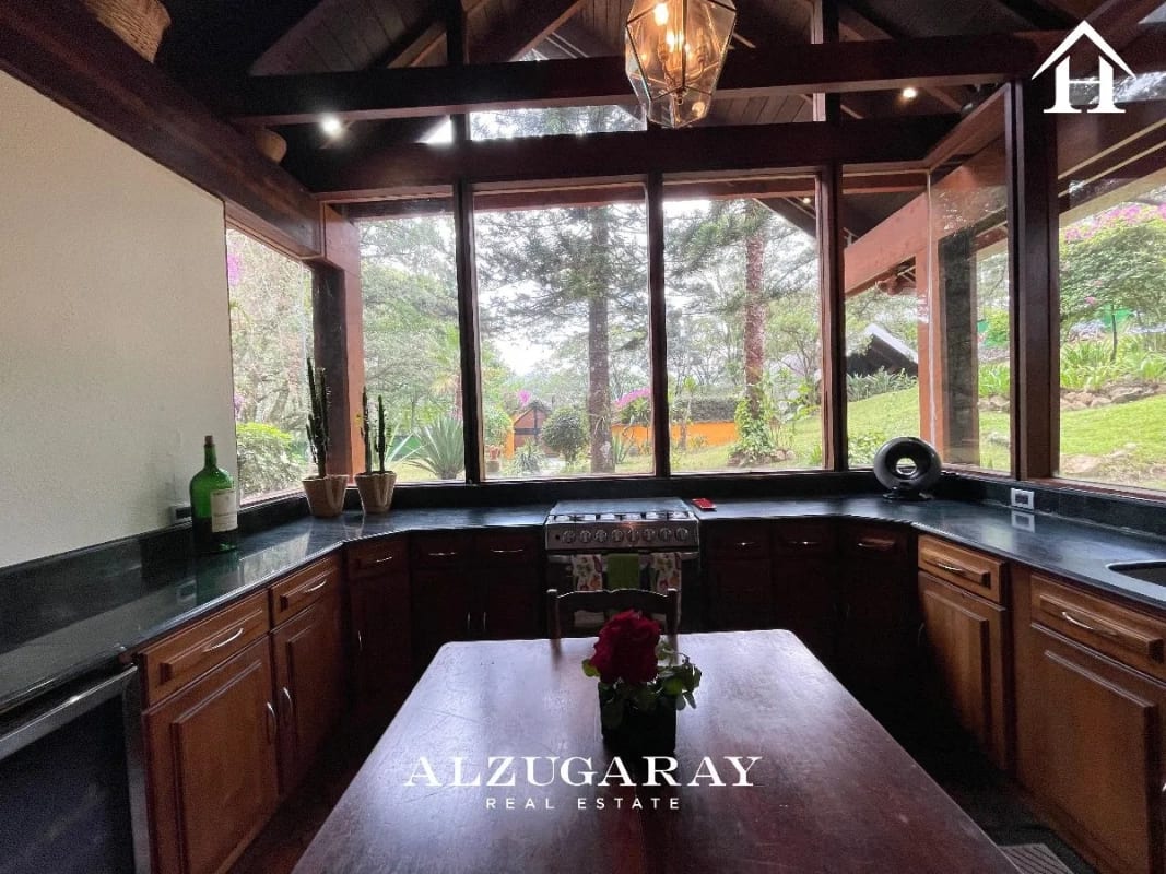 Casa con Vista Espectacular - 6,237 VR2 / Area Bellas Luces — Casa en Venta en Santa Catarina Pinula, Guatemala, Ciudad — foto 13 de 16