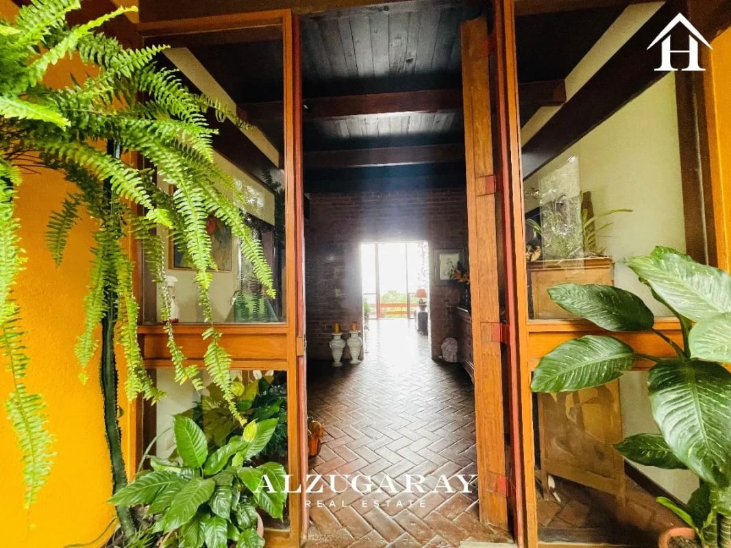 Casa con Vista Espectacular - 6,237 VR2 / Area Bellas Luces — Casa en Venta en Santa Catarina Pinula, Guatemala, Ciudad — foto 10 de 16