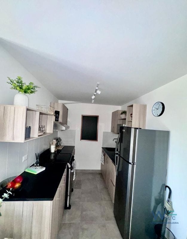 Vendo Apartamento Zona 10 Codigo: 1001-R-470 — Apartamento en Venta en Fiamene, Zona 10, Guatemala, Ciudad — foto 2 de 14