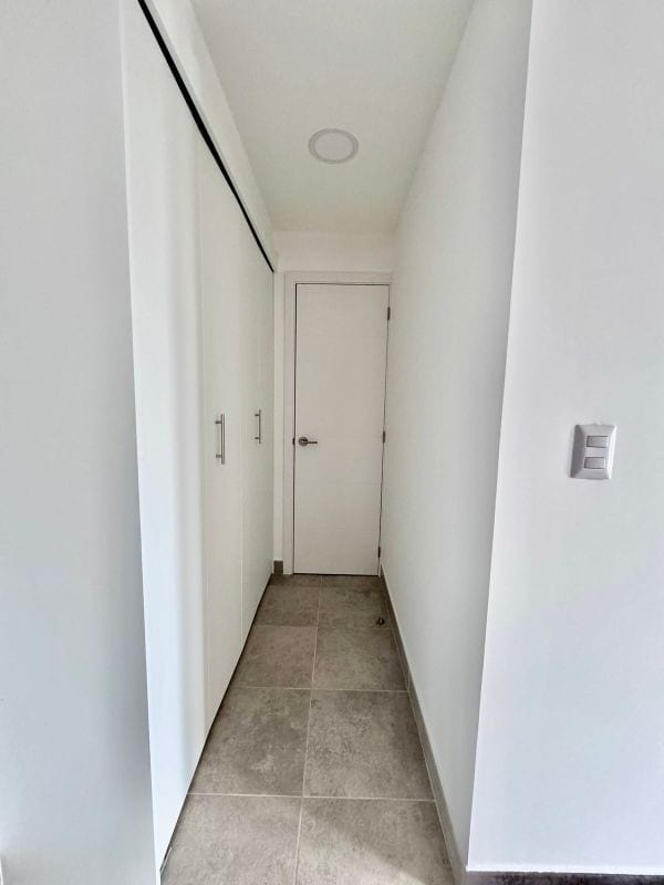 Vendo Apartamento Zona 10 Codigo: 1001-R-470 — Apartamento en Venta en Fiamene, Zona 10, Guatemala, Ciudad — foto 7 de 14