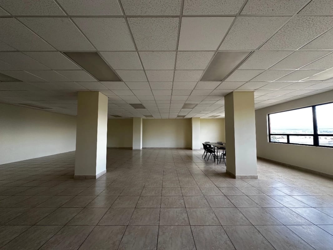 Edificio Condesa II zona 13, alquilo oficinas — Oficina en Alquiler en Zona 13, Guatemala, Ciudad — foto 3 de 4