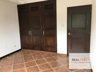 Apartamento en renta zona 15 Vh1 REMODELADO — Apartamento en Alquiler en Zona 15, Guatemala, Ciudad — miniatura 8 de 13