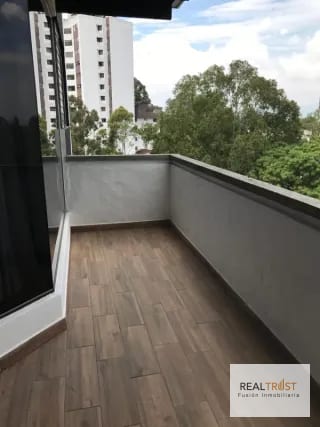 Apartamento en renta zona 15 Vh1 REMODELADO — Apartamento en Alquiler en Zona 15, Guatemala, Ciudad — miniatura 2 de 13