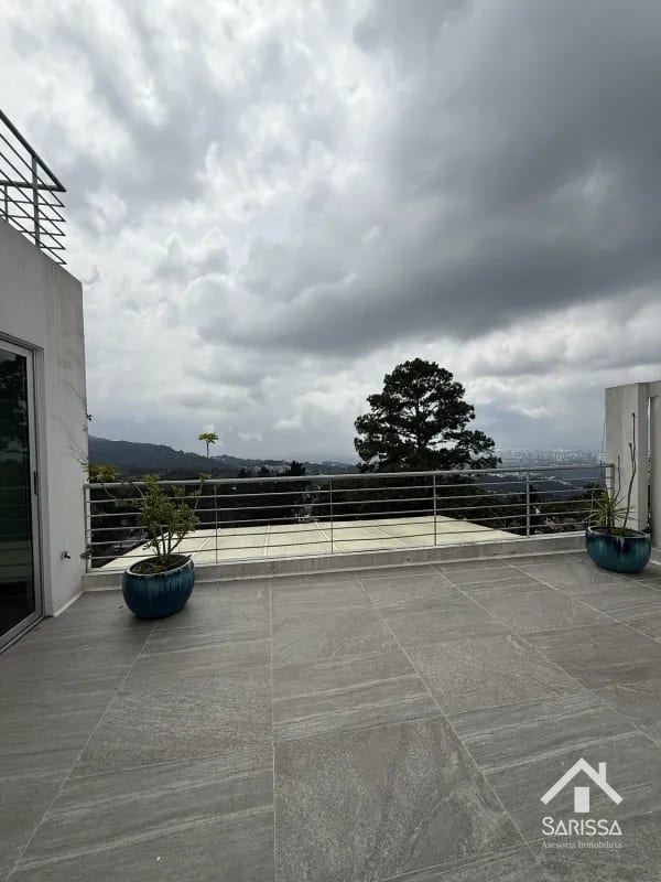 CASA EN RENTA/VENTA ¡VISTA ESPECTACULAR! — Casa en Alquiler en Alto Valle, Carretera a El Salvador, Guatemala, Ciudad — foto 15 de 17