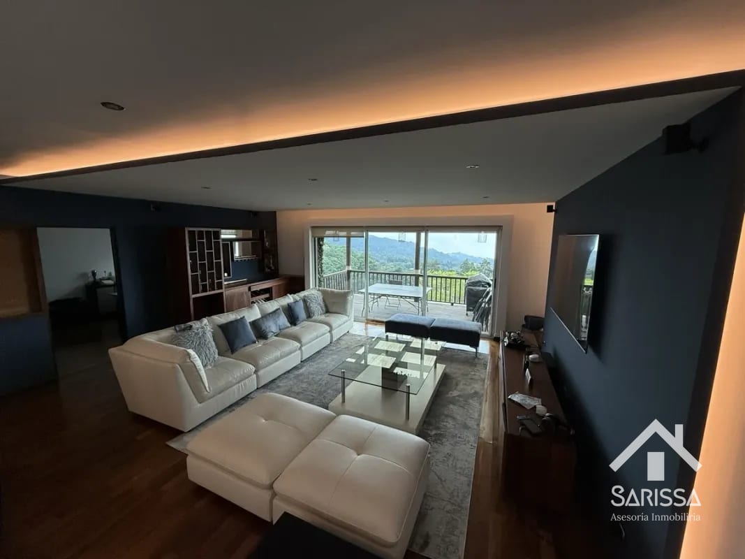 CASA EN RENTA/VENTA ¡VISTA ESPECTACULAR! — Casa en Alquiler en Alto Valle, Carretera a El Salvador, Guatemala, Ciudad — foto 1 de 17