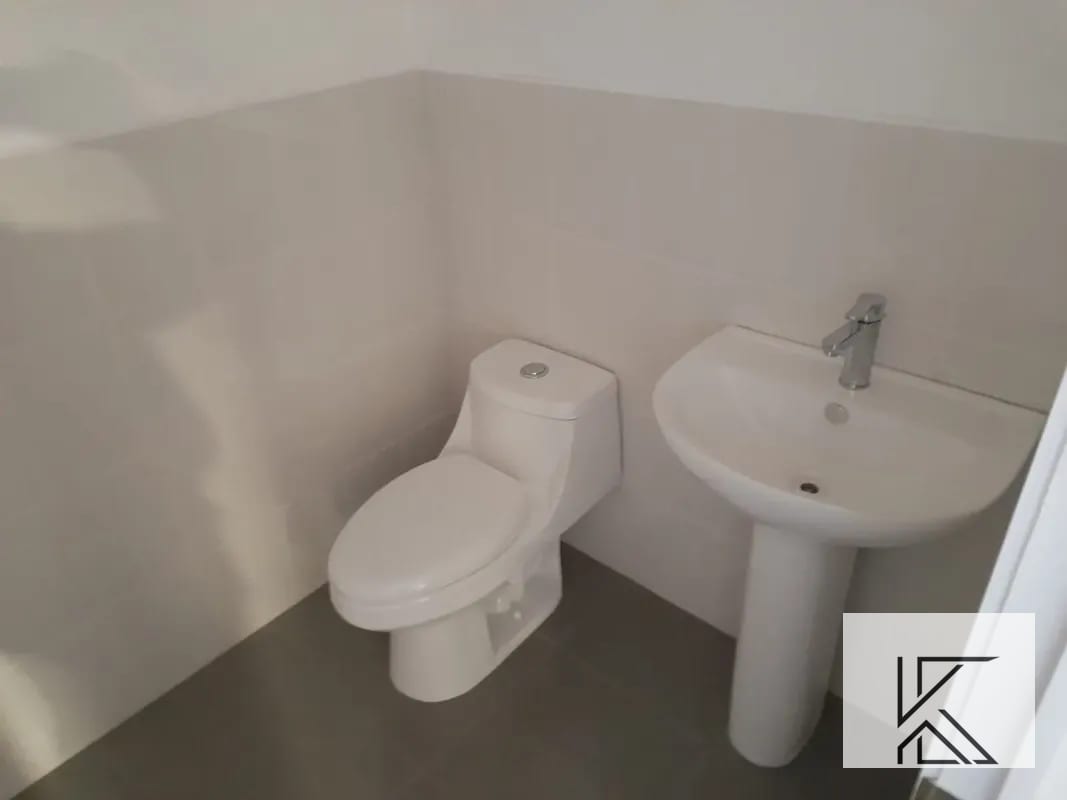 Oficina Moderna en Venta – Edificio Ascend, zona exclusiva en zona 9 — Oficina en Venta en Ascend, Zona 9, Guatemala, Ciudad — foto 4 de 8