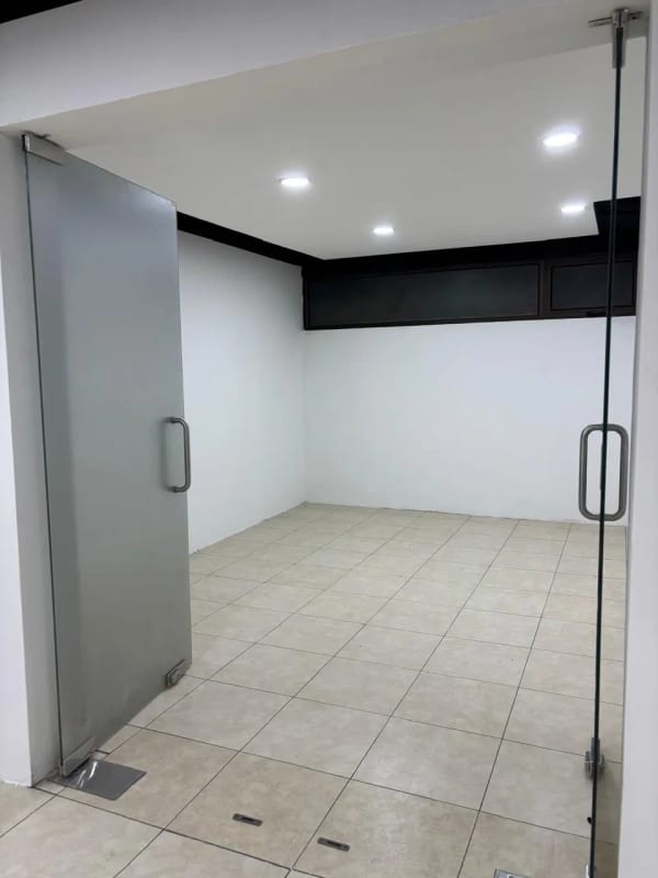 Oficinas Geminis 10 — Oficina en Alquiler en Géminis 10, Zona 10, Guatemala, Ciudad — foto 6 de 7