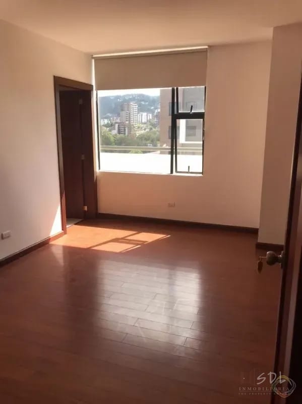 Zona 15, edificio Orleans — Apartamento en Venta en Zona 15, Guatemala, Ciudad — foto 4 de 5