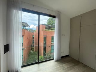 APARTAMENTO RENTA ZONA 15 Vista hermosa 1 , 3 Dormitorios, 3 niveles , 140 Mts2 $1,750 incluye mant e iva — Apartamento en Alquiler en Vista Hermosa I, Zona 15, Guatemala, Ciudad — miniatura 2 de 12