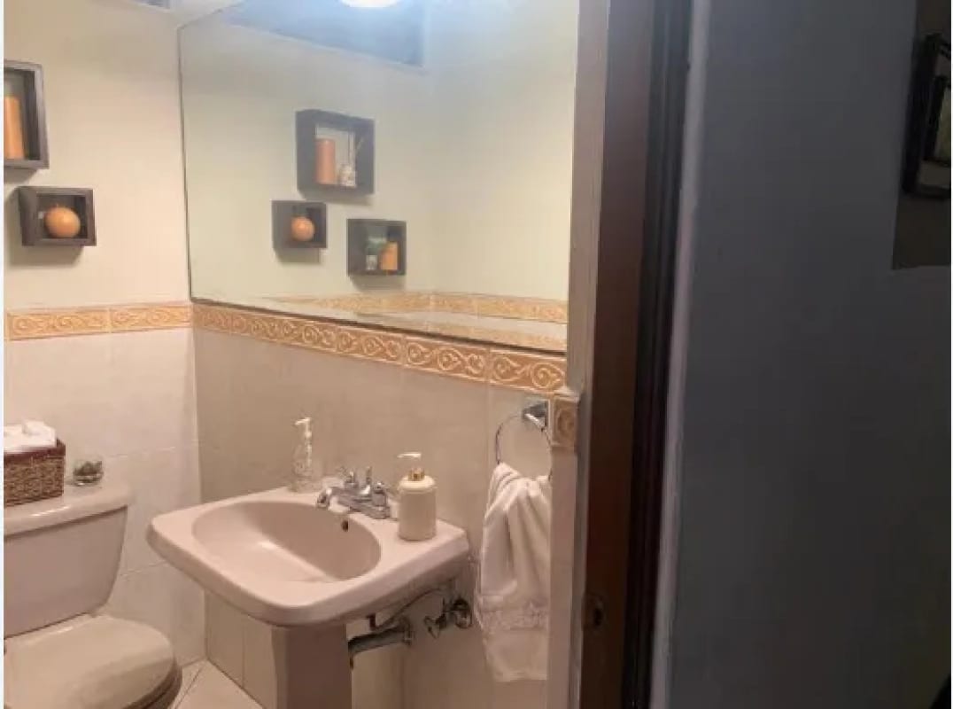MUY BONITA CASA EN JARDINES DE LA ASNCION SUR — Casa en Venta en Jardines de La Asunción, Zona 5, Guatemala, Ciudad — foto 11 de 16