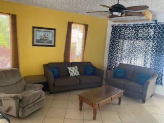Venta Casa en la Playa -Chulamar- — Casa en Venta en Chulamar, Puerto San José, Escuintla — miniatura 3 de 13