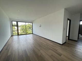 APARTAMENTO RENTA MUXBAL VIAGGIO KM 9.2 CAES, 100 MTS ~ 2 DORMITORIOS $1,000 — Apartamento en Alquiler en Muxbal, Guatemala, Ciudad — miniatura 1 de 5