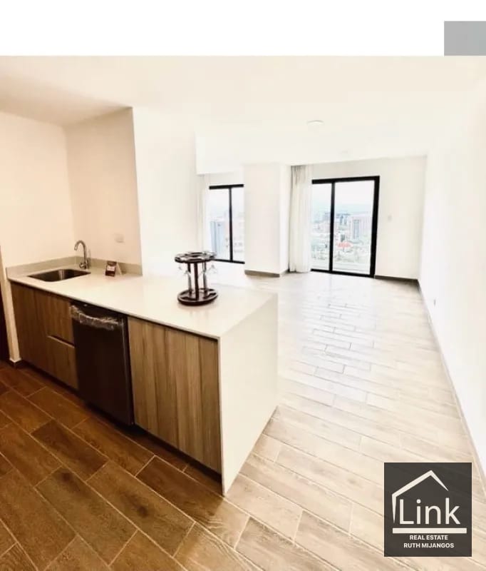 RENTA O VENTA  de Apartamenro zona 14 — Apartamento en Alquiler en Parque 14, Zona 14, Guatemala, Ciudad — foto 1 de 11