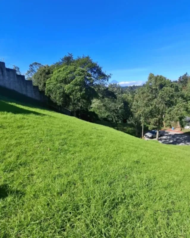 TERRENO  DE ESQUINA EN VENTA, CARRETERA A EL SALVADOR, LA FLORESTA — Terreno en Venta en La Foresta, Carretera a El Salvador, Guatemala, Ciudad — foto 1 de 6