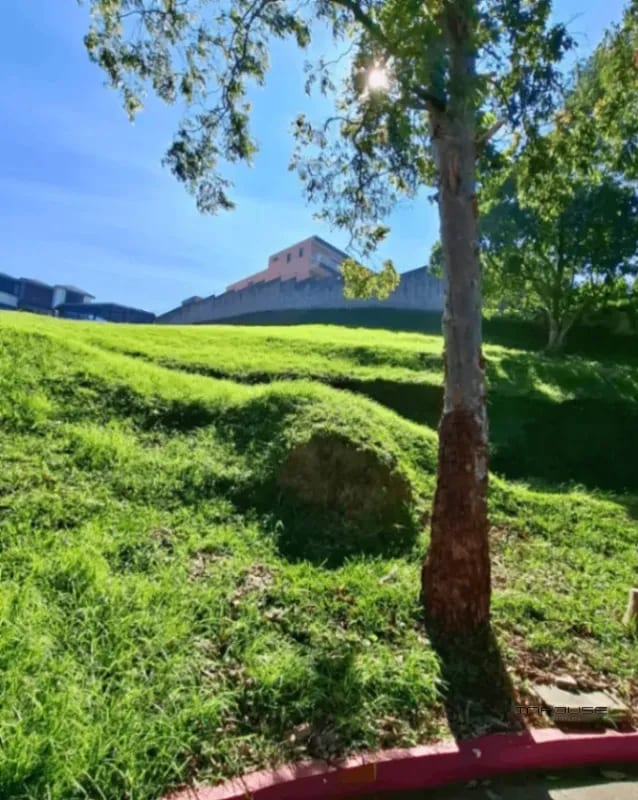 TERRENO  DE ESQUINA EN VENTA, CARRETERA A EL SALVADOR, LA FLORESTA — Terreno en Venta en La Foresta, Carretera a El Salvador, Guatemala, Ciudad — foto 5 de 6