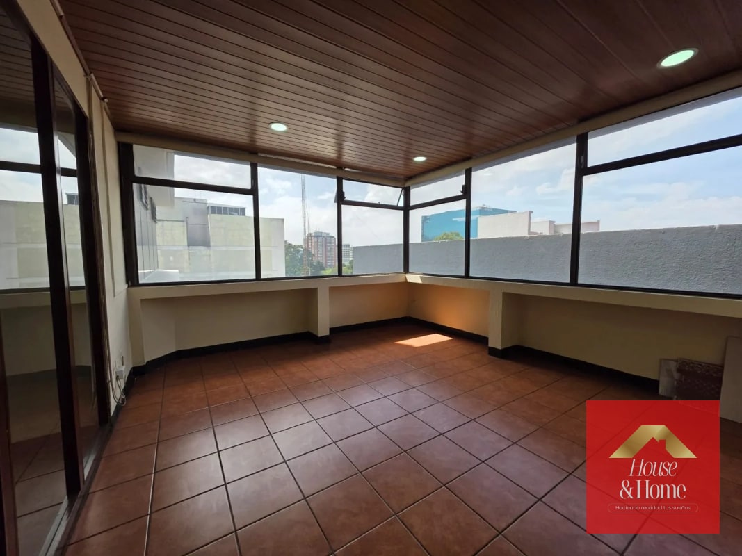 OFICINA EN VENTA ZONA 10 | 110m2 (copia) — Oficina en Alquiler en Reforma Montúfar, Zona 10, Guatemala, Ciudad — foto 7 de 8