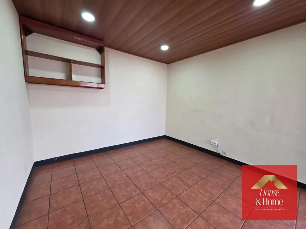 OFICINA EN VENTA ZONA 10 | 110m2 — Oficina en Venta en Reforma Montúfar, Zona 10, Guatemala, Ciudad — foto 5 de 8
