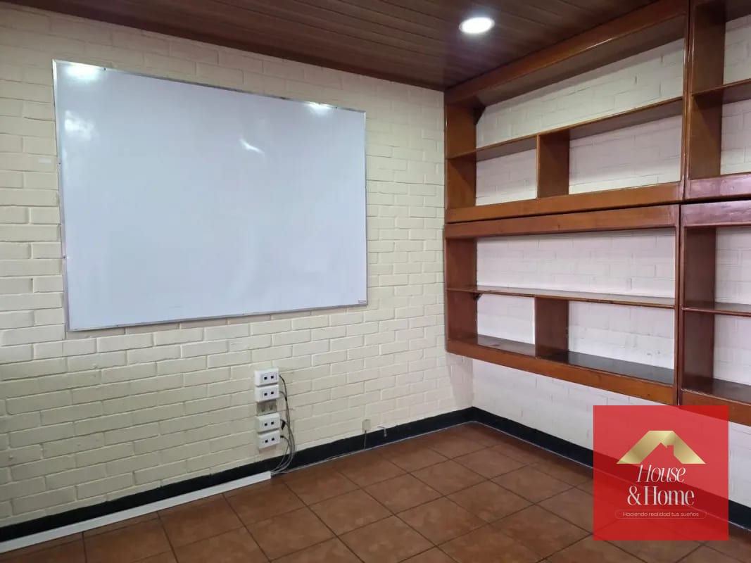 OFICINA EN VENTA ZONA 10 | 110m2 — Oficina en Venta en Reforma Montúfar, Zona 10, Guatemala, Ciudad — foto 4 de 8