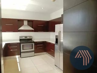 Alquiler de Amplio Apartamento 2 Niveles - 5TA Avenida, Zona 14 — Apartamento en Alquiler en Quinta Avenida, Zona 14, Guatemala, Ciudad — miniatura 3 de 7