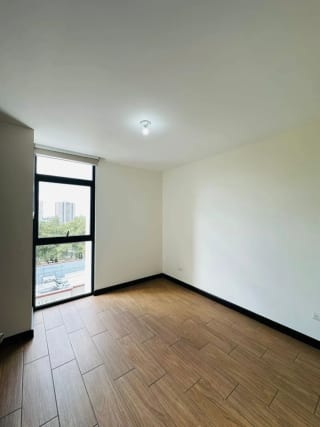 Venta Apartamento en Torre Praga, Zona 10 — Apartamento en Venta en Zona 15, Guatemala, Ciudad — miniatura 5 de 8