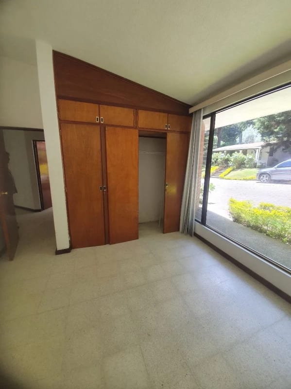 ALQUILER DE PRECIOSA CASA EN KM. 25 CARRETERA SALVADOR — Casa en Venta en Carretera a El Salvador, Guatemala, Ciudad — foto 6 de 17